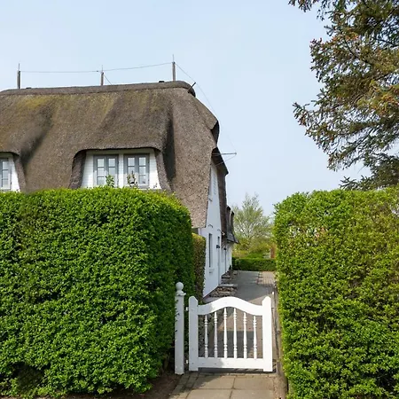 Ferien Domizil Westerhorn 42 - Kapt'n Corl Appartement Keitum